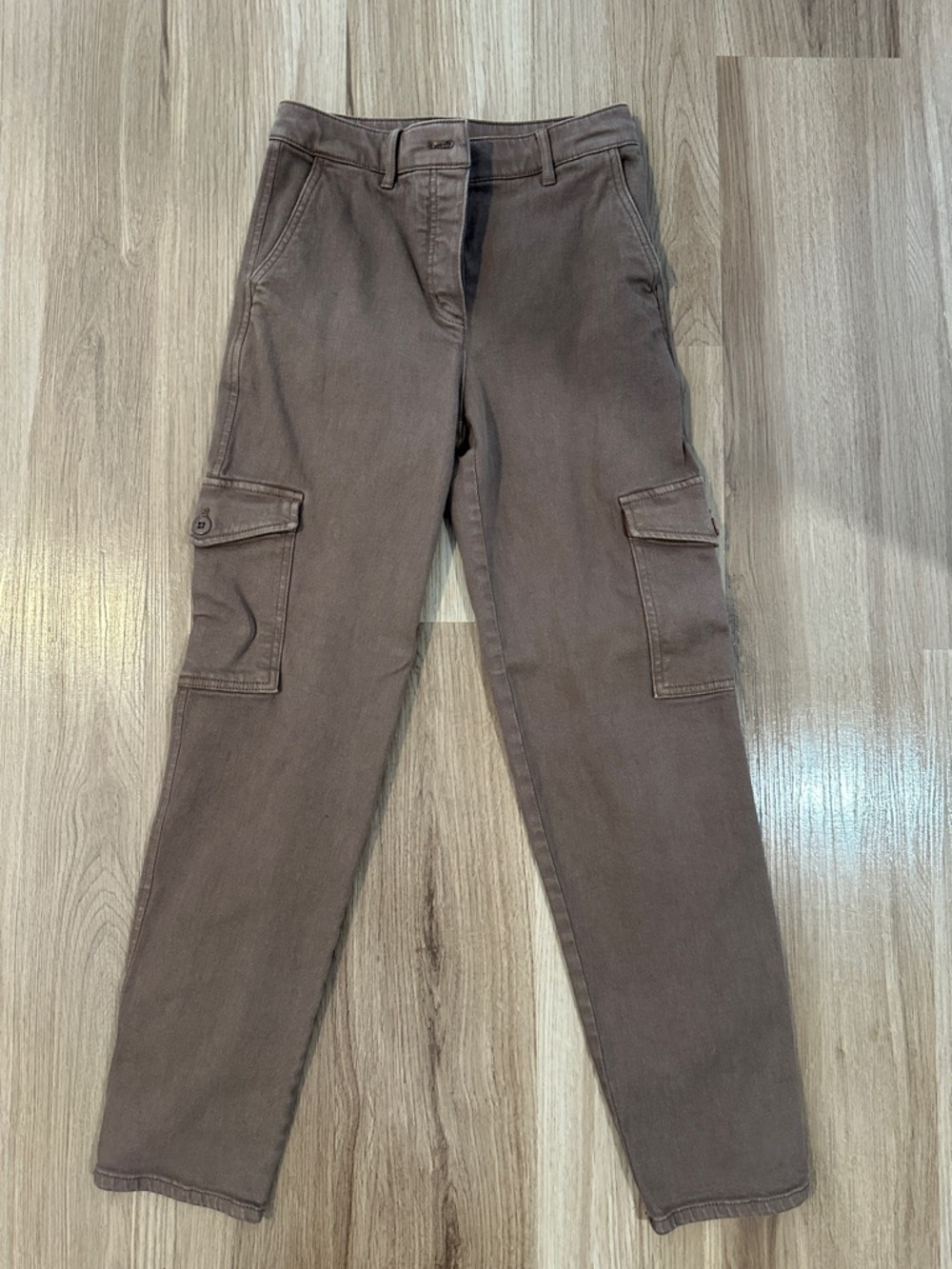 Aritzia Wilfred Free Taupe Modern Cargo Pants